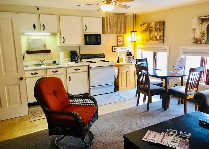 Apartamento Penthouse Overlooking Main Street With Free Off Street Parking Galena